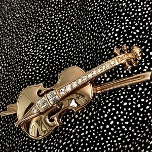 Violin & Bow Brooch